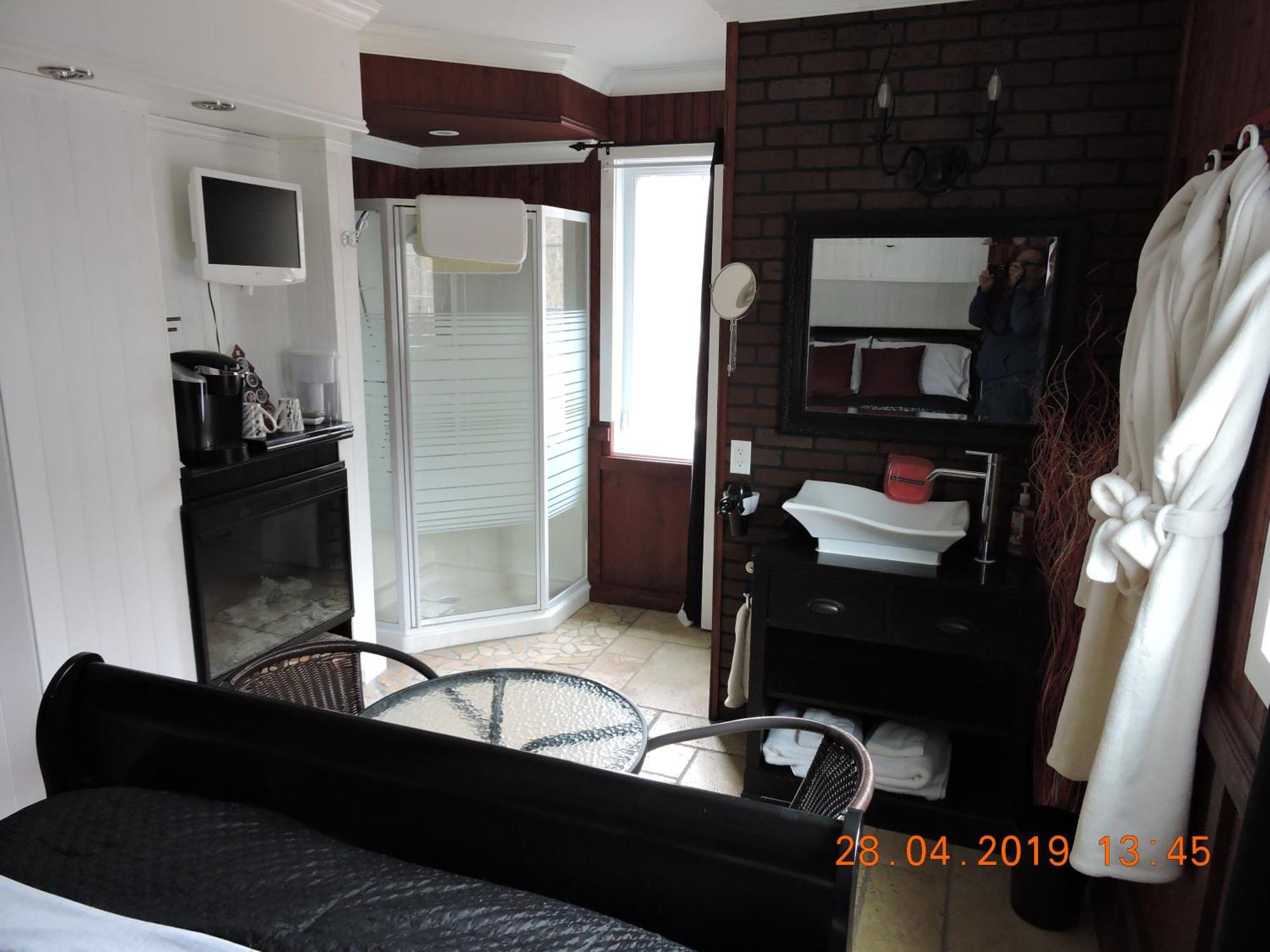 Gite Passion Et Tendresse B&B Shefford Экстерьер фото